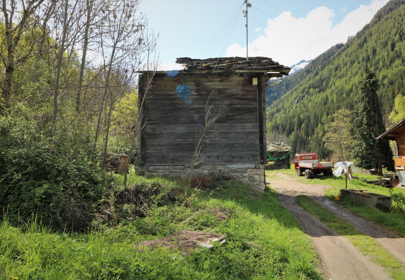 freistehendes Haus in Evolène - CHALET À RÉNOVER