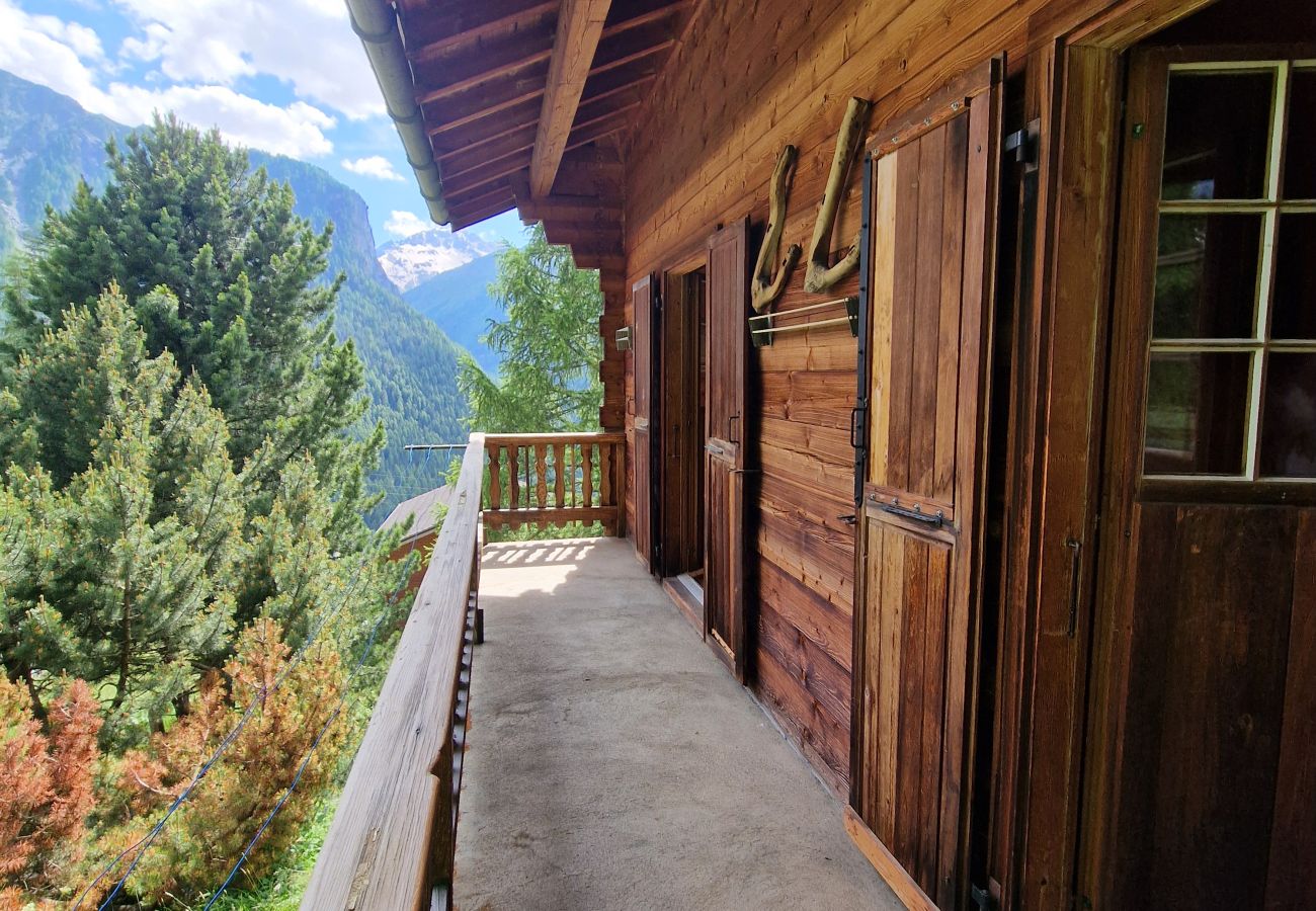 Chalet in La Forclaz - Chalet Vatré - Bergcharme | La Forclaz VS