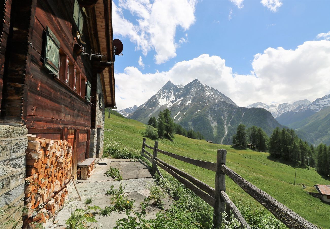 Chalet in La Forclaz - Mayen Motau - Back to essentials | Val d'Hérens