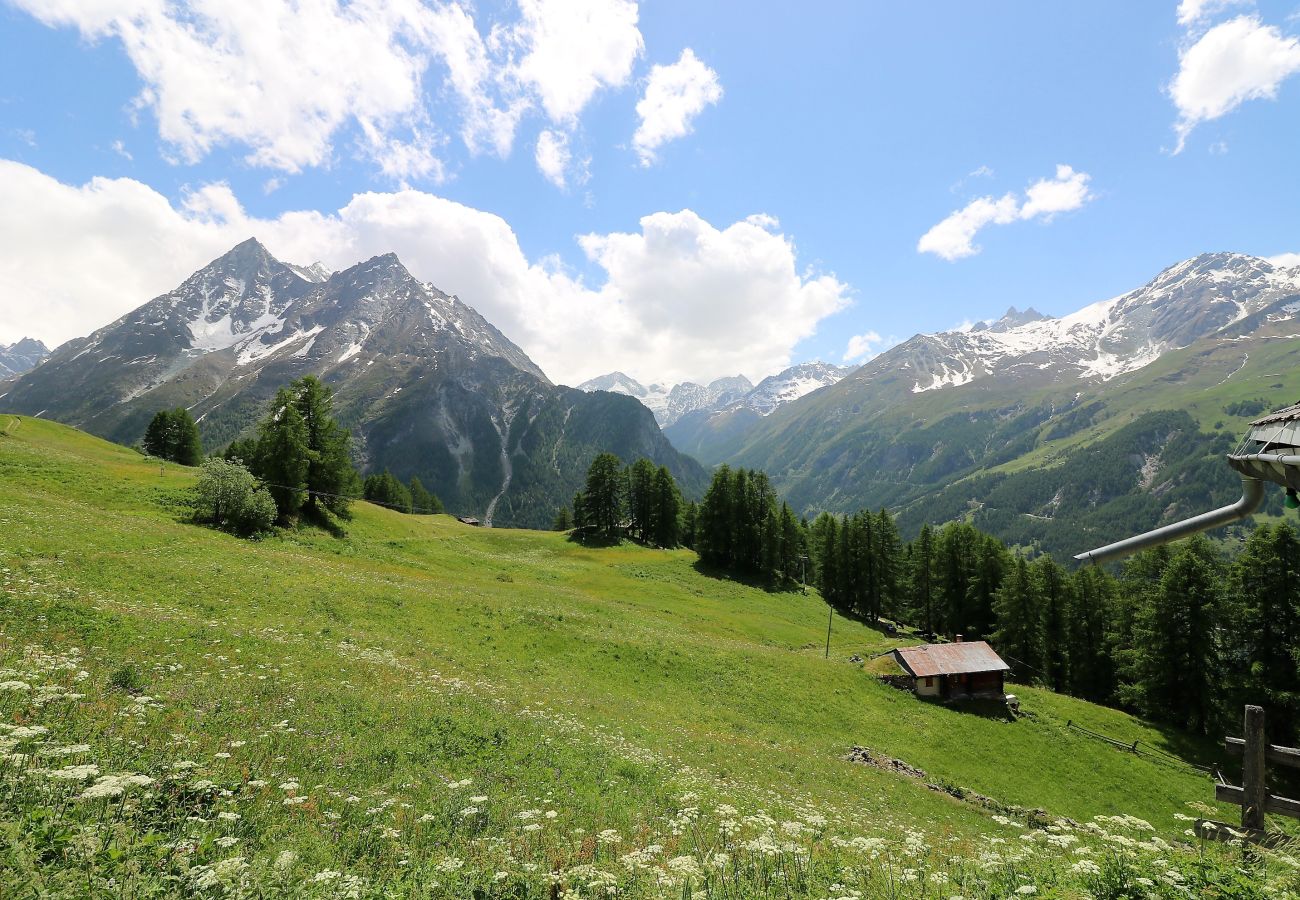 Chalet à La Forclaz - Mayen Motau - Retour à l'essentiel | Val d'Hérens